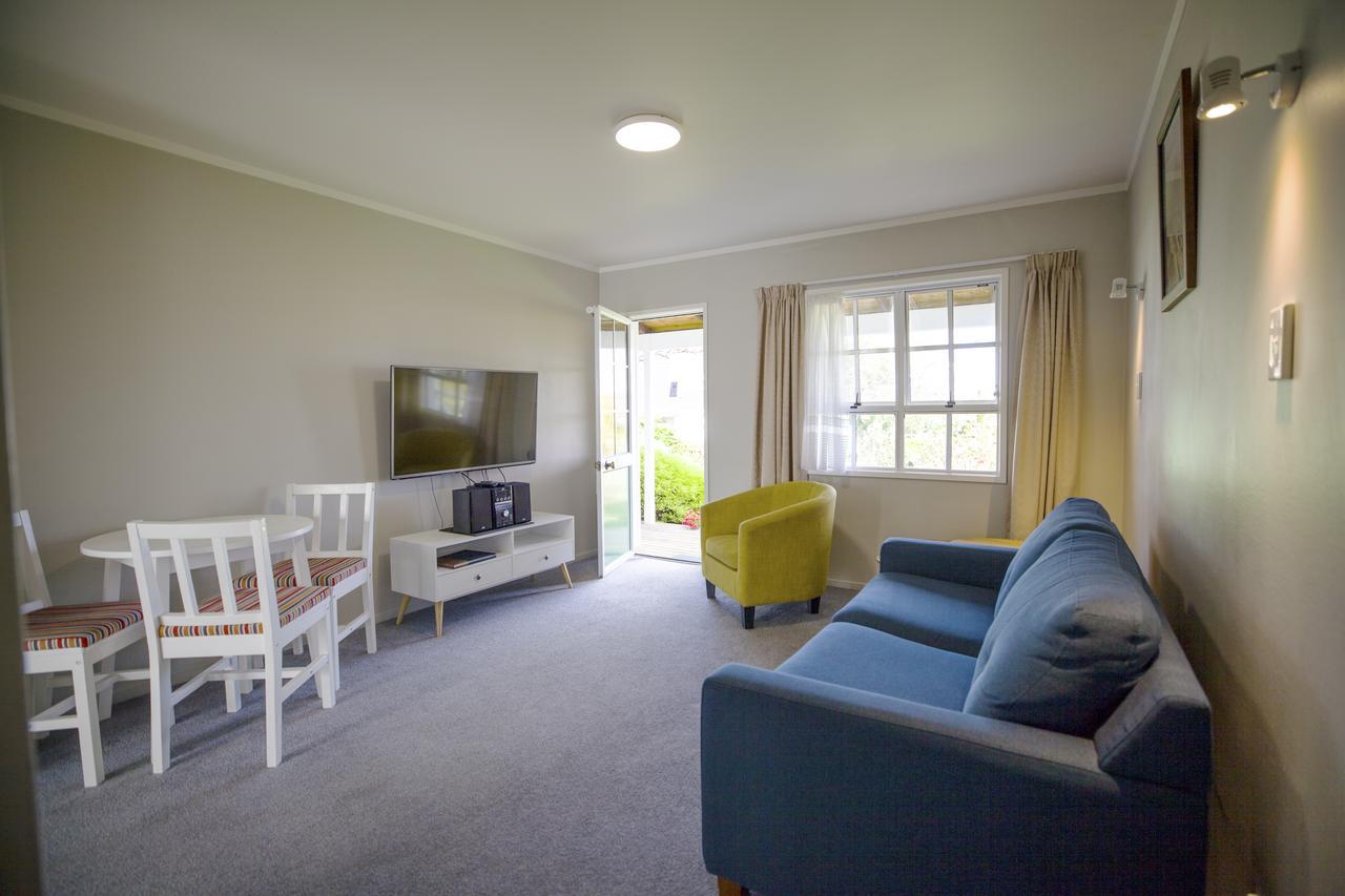 Phoenix Thermal Resort - Taupo Luaran gambar